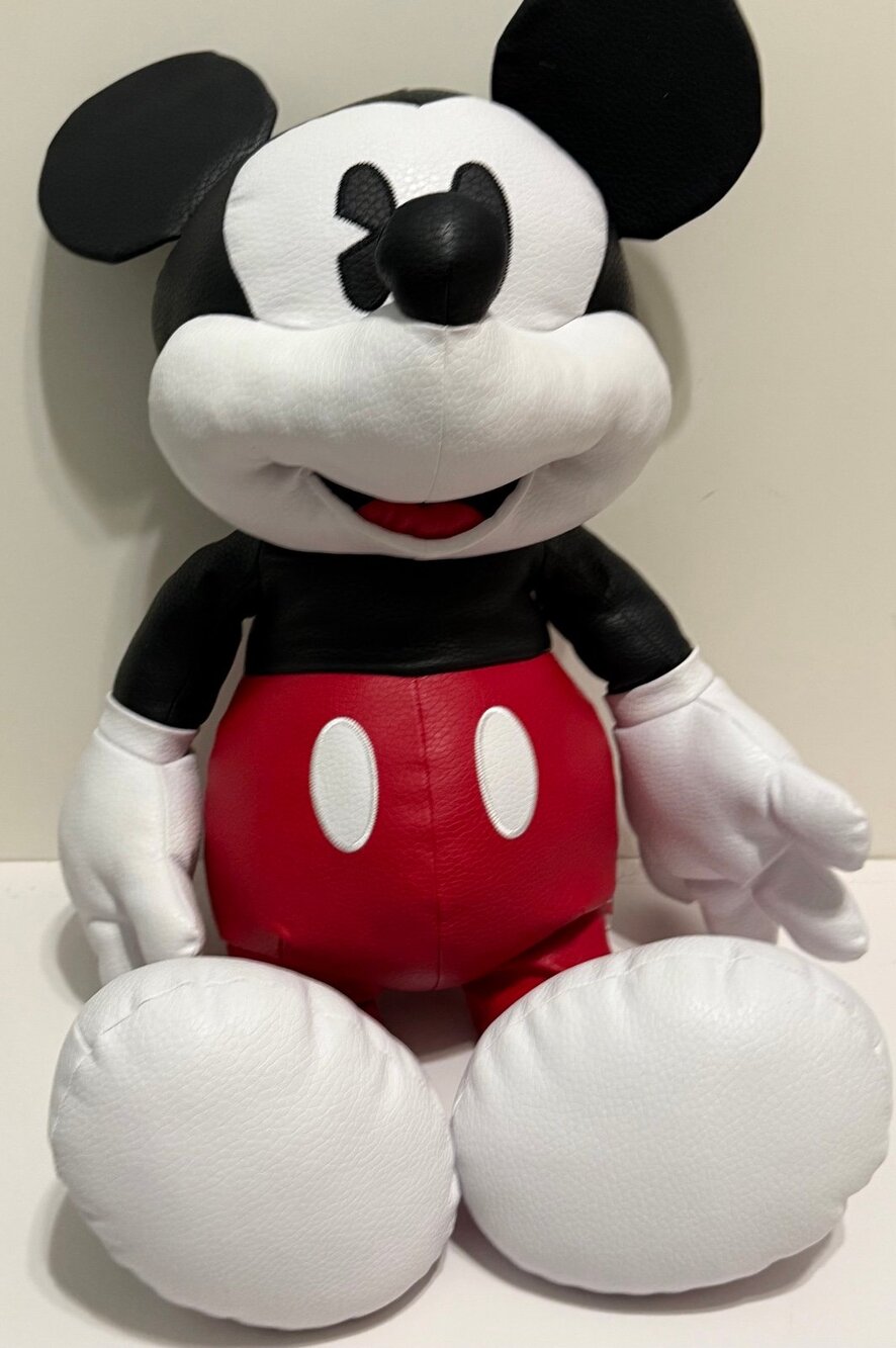 2018 Mickey: The True Original 90th Anniv. 3pc. *SHIPS IN A BOX, ASK FOR POLY*.